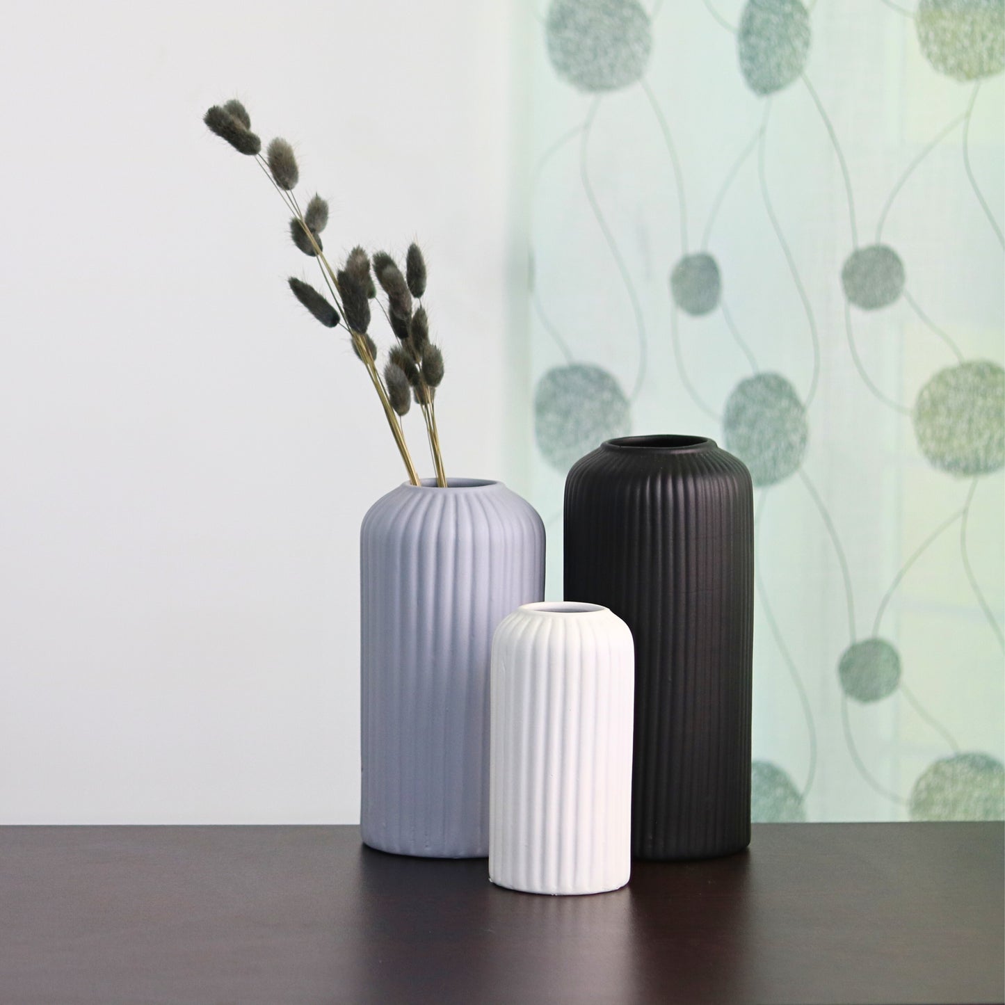 Customisable Vertical Vases.